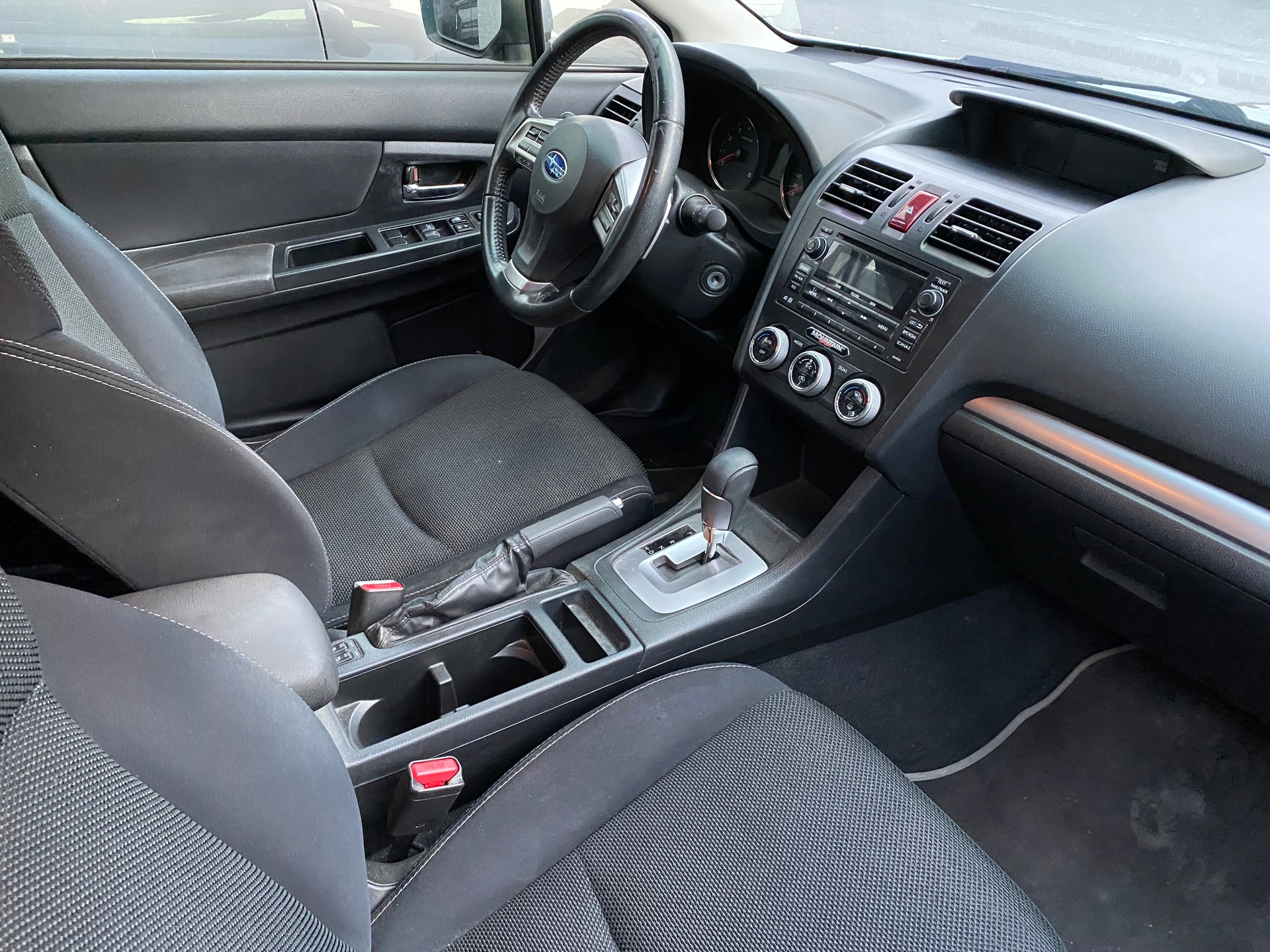 SUBARU XV 2.0 Swiss Two AWD CVT-image-1