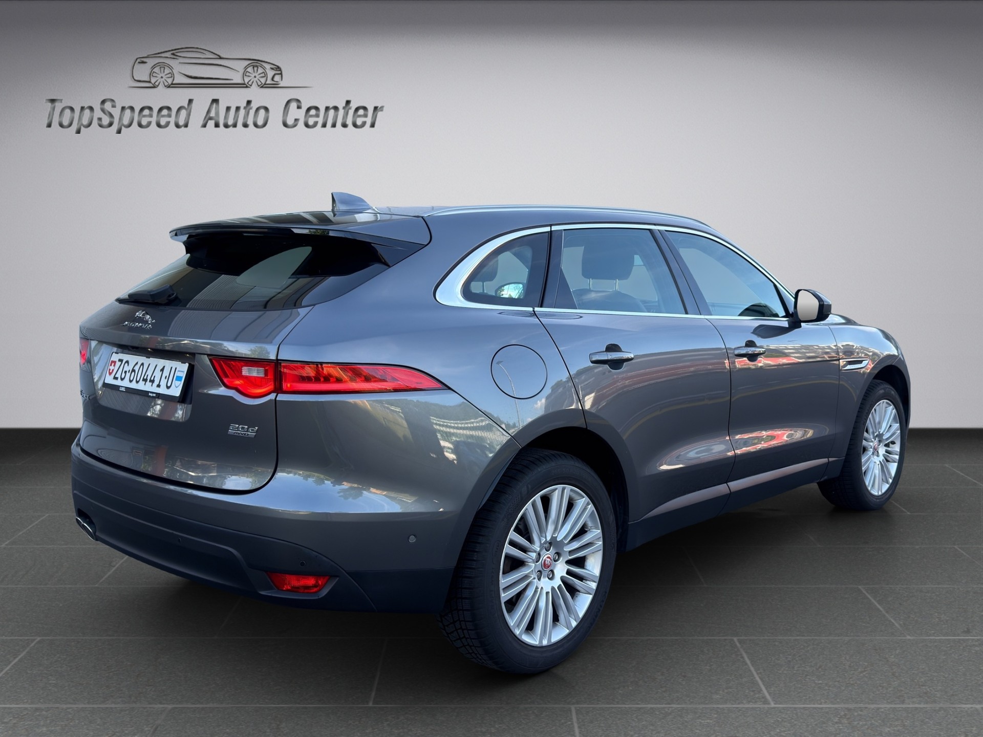 JAGUAR F-Pace 2.0d Prestige AWD Automatik-image-5