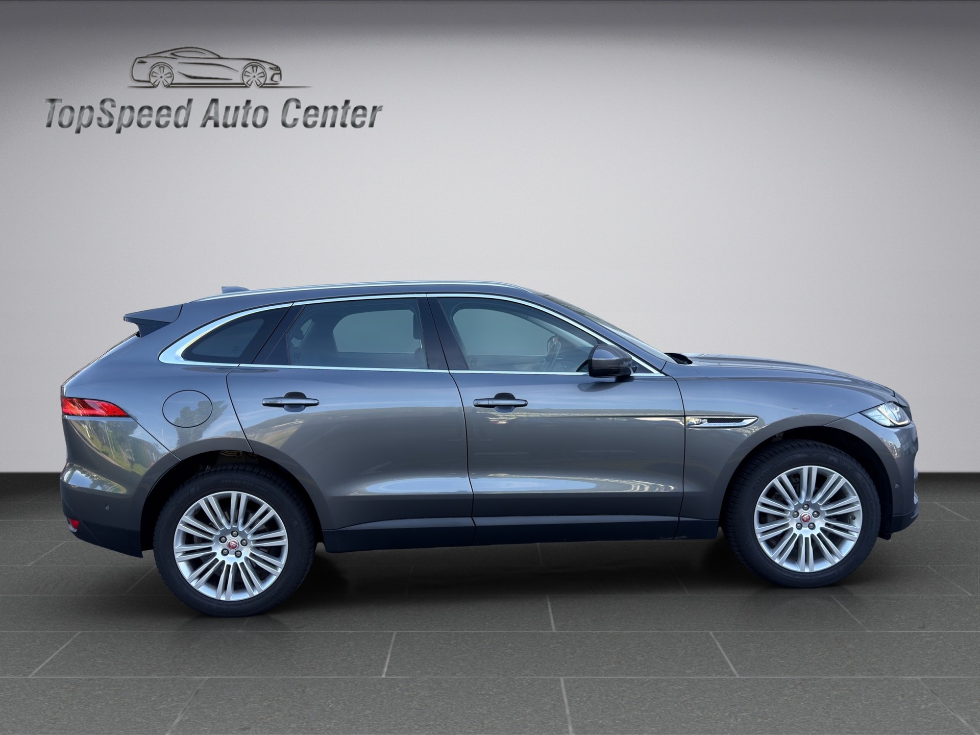 JAGUAR F-Pace 2.0d Prestige AWD Automatik-image-7