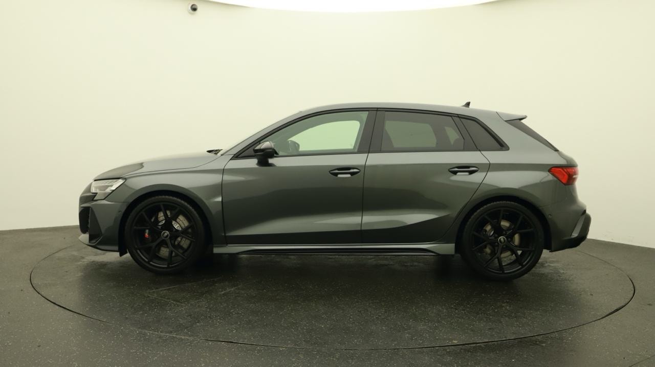 AUDI RS3 Sportback 2.5 TSI quattro S-tronic-image-1