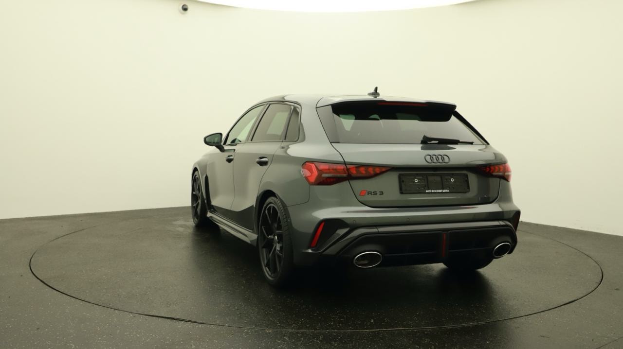 AUDI RS3 Sportback 2.5 TSI quattro S-tronic-image-3