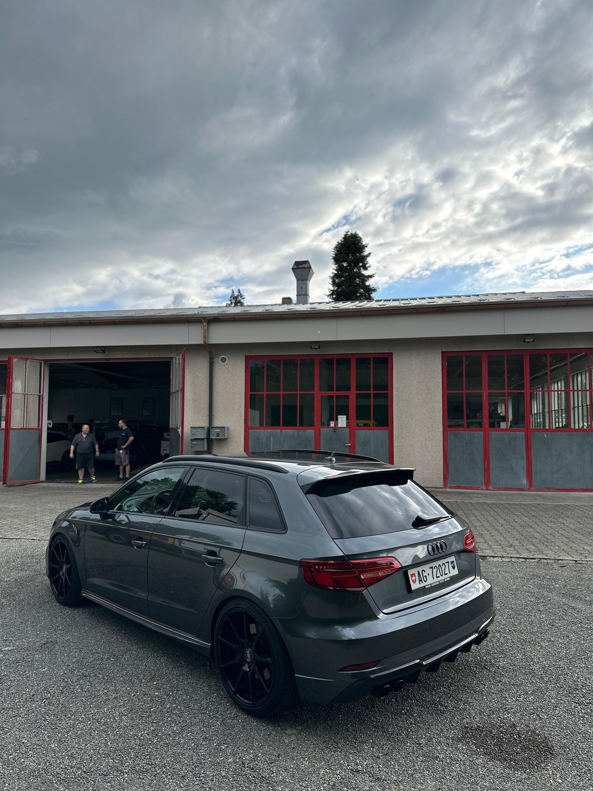 AUDI S3 Sportback 2.0 TFSI quattro S-tronic-image-4