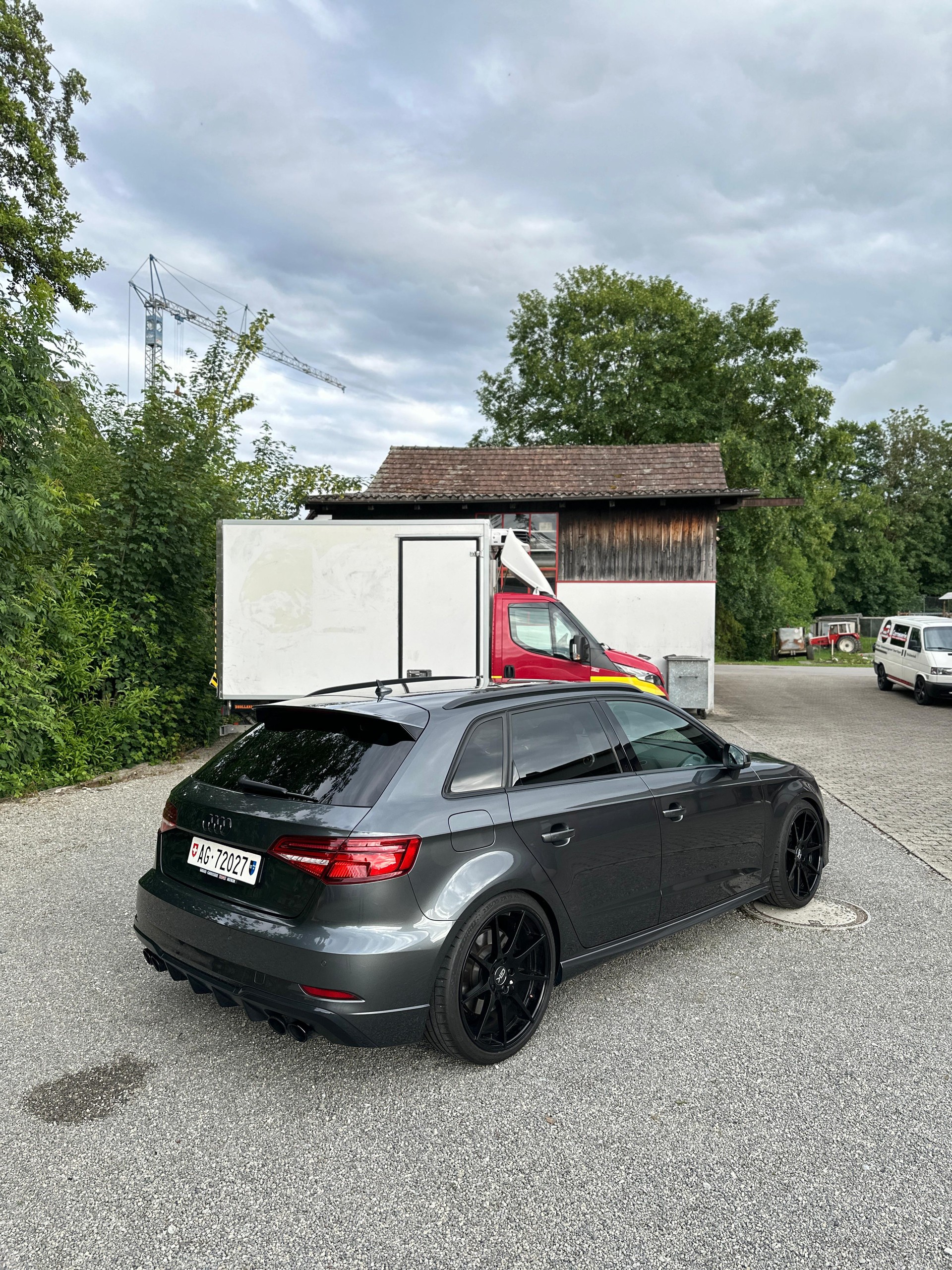 AUDI S3 Sportback 2.0 TFSI quattro S-tronic-image-9