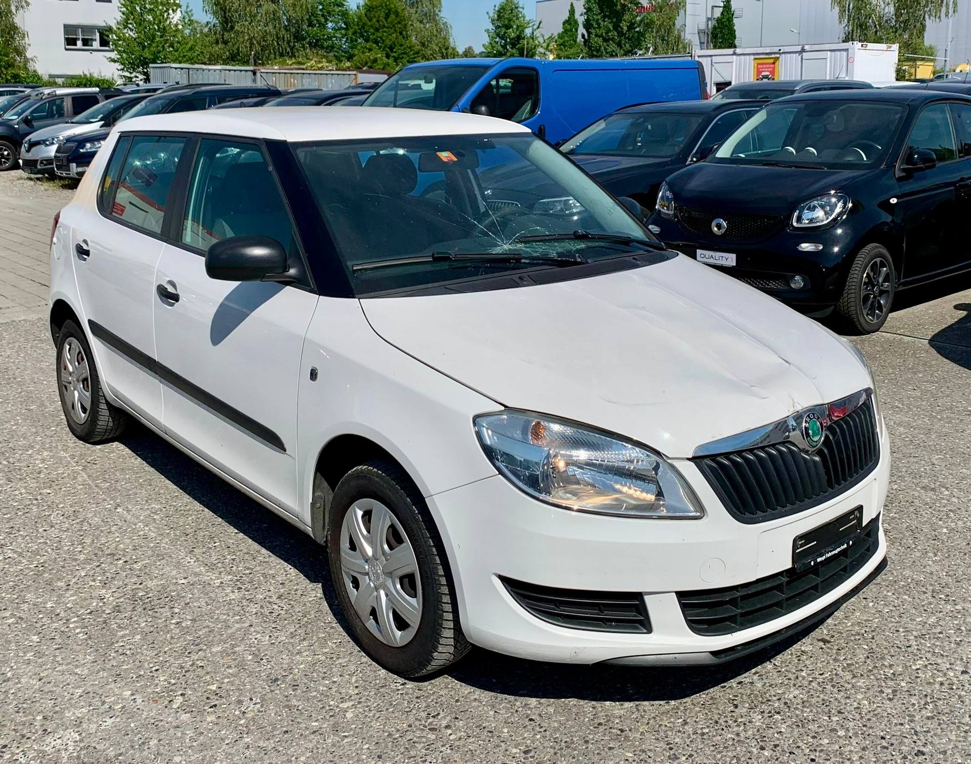 SKODA Fabia 1.2 Ambition Limousine-image-3