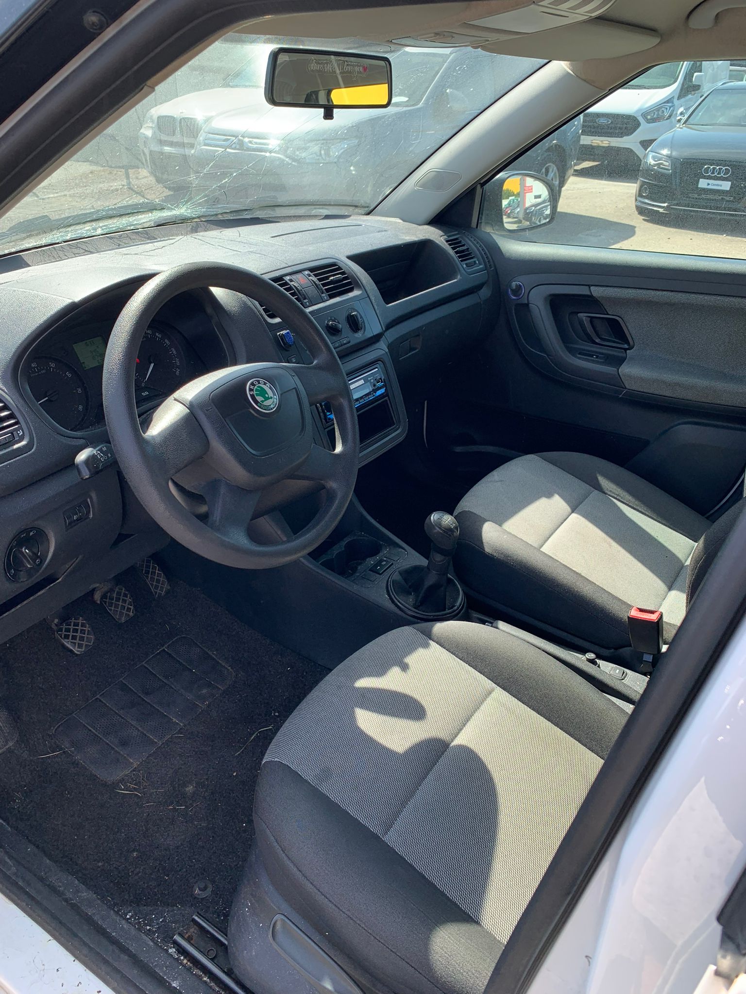 SKODA Fabia 1.2 Ambition Limousine-image-15