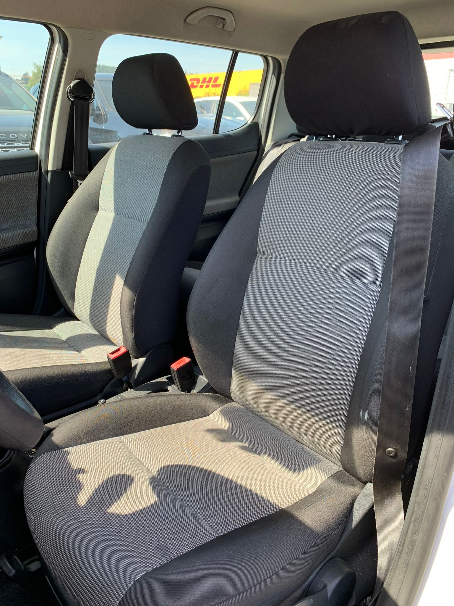 SKODA Fabia 1.2 Ambition Limousine-image-13