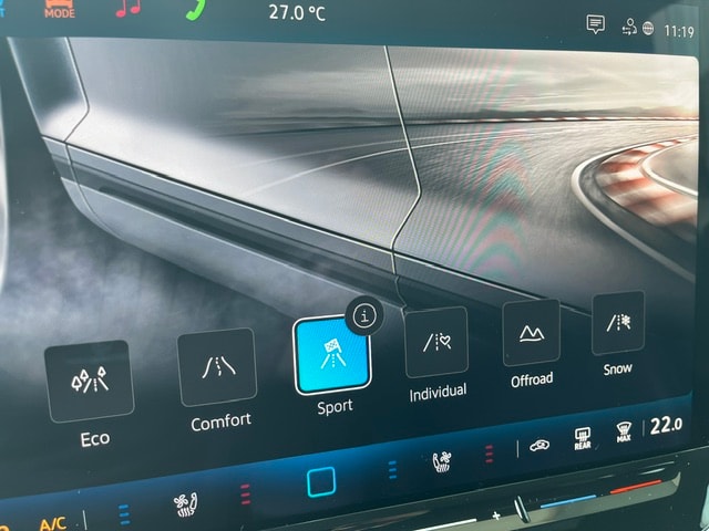 VW Tiguan 2.0 TSI DSG R-Line United 4Motion-image-12