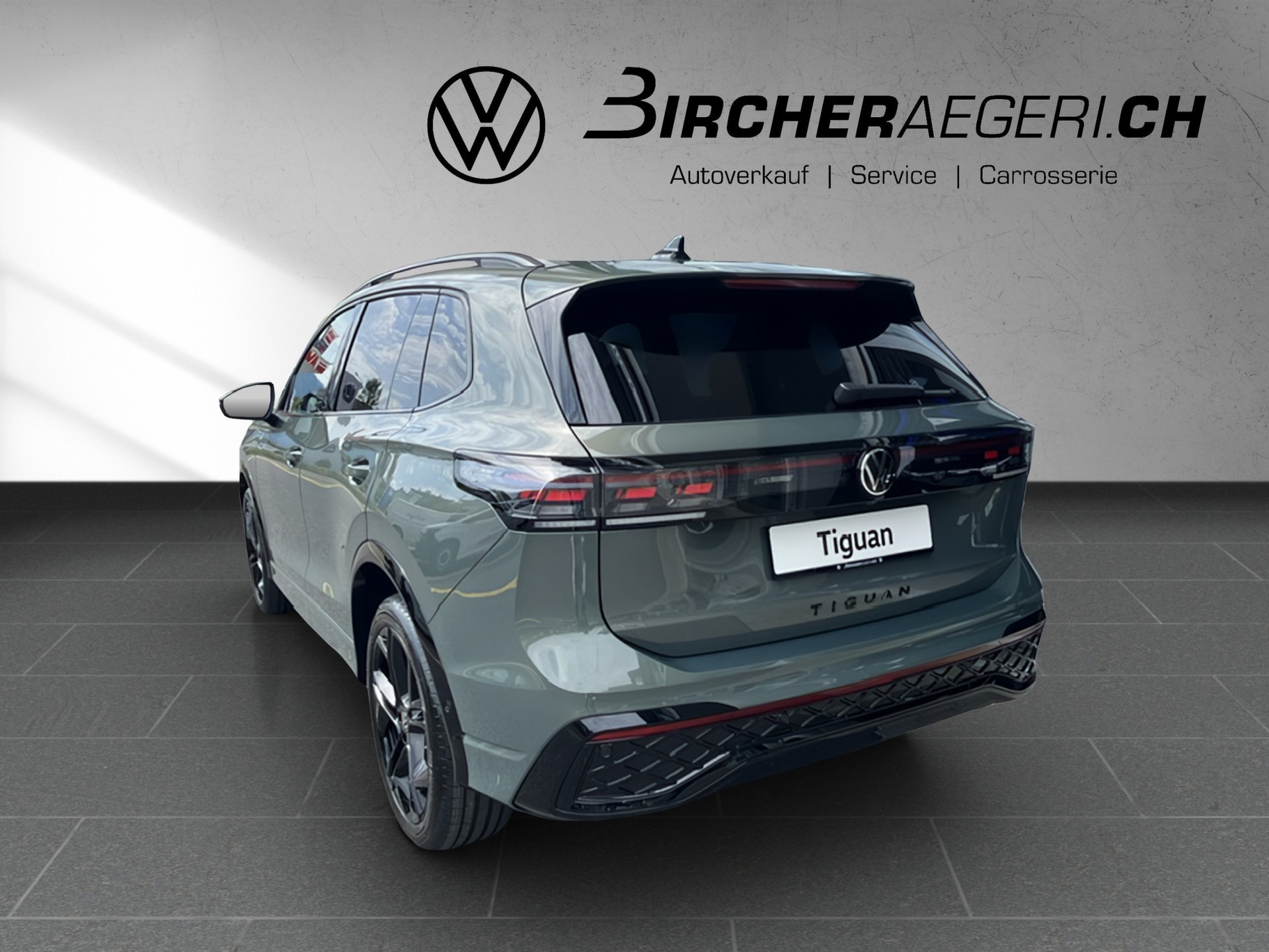 VW Tiguan 2.0 TSI DSG R-Line United 4Motion-image-2