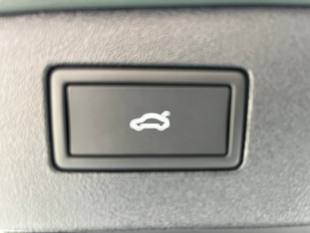 VW Tiguan 2.0 TSI DSG R-Line United 4Motion-image-24
