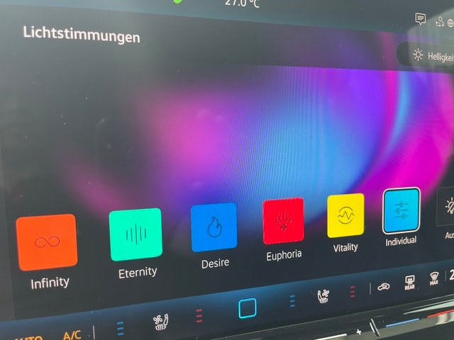 VW Tiguan 2.0 TSI DSG R-Line United 4Motion-image-14