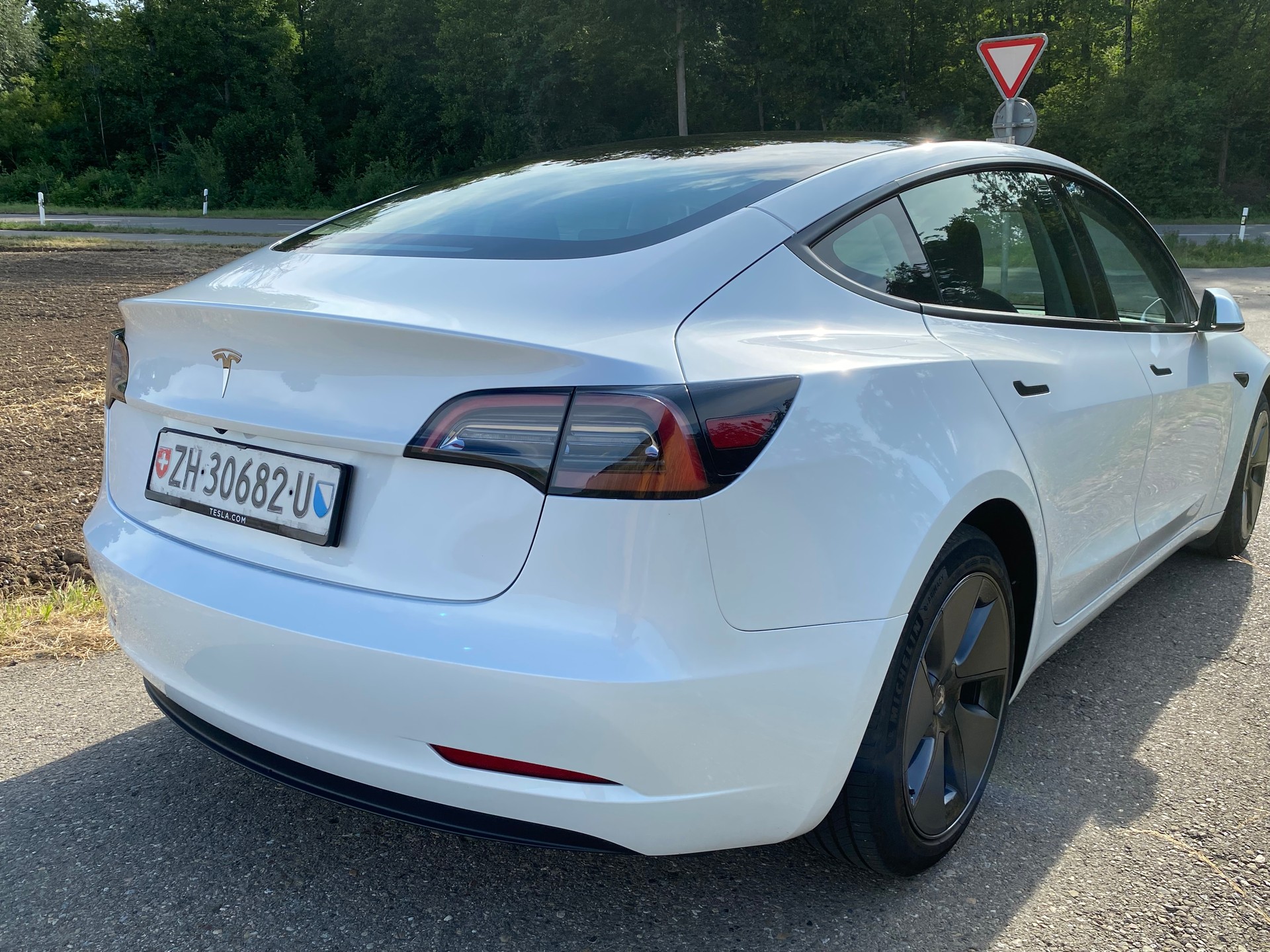TESLA Modell 3-image-4