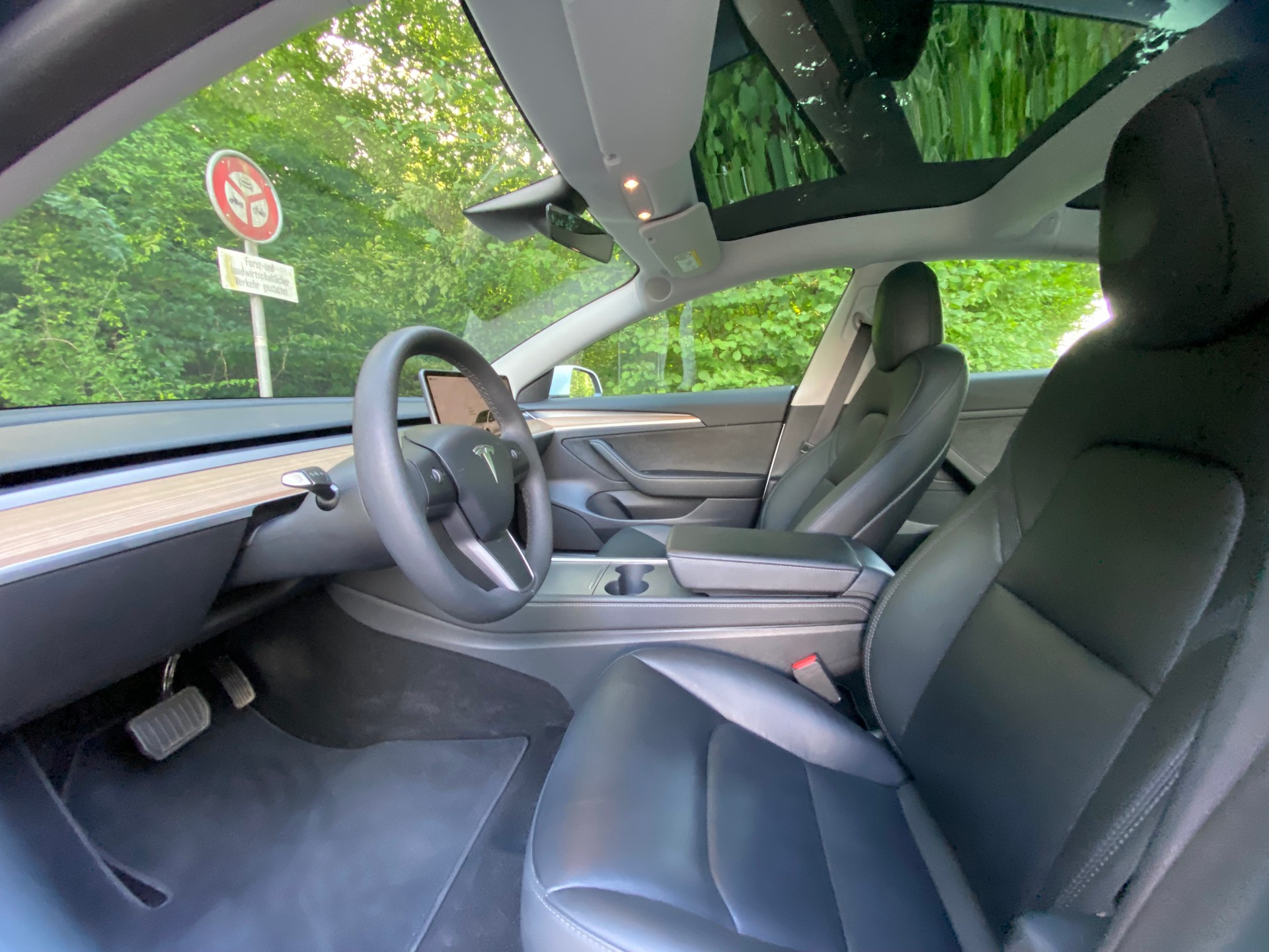 TESLA Modell 3-image-7
