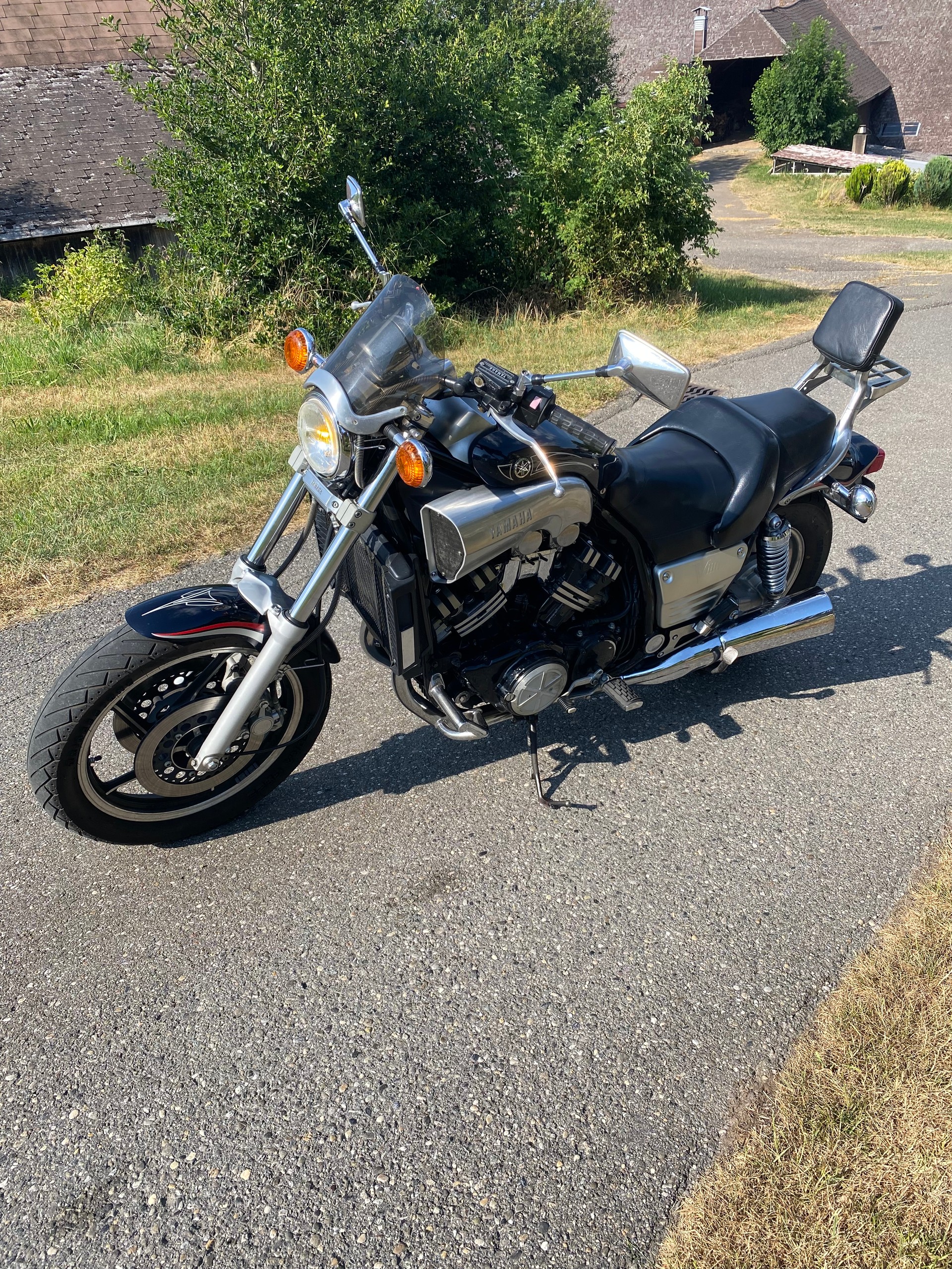 YAMAHA V-Max VMX 1200-image-1