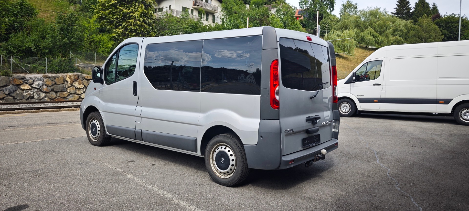 OPEL Vivaro 2.0 CDTI 2.7t L1H1-image-11