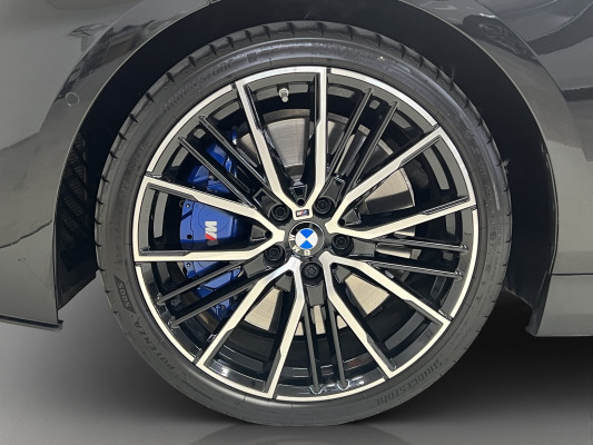 BMW M135i xDrive-image-7