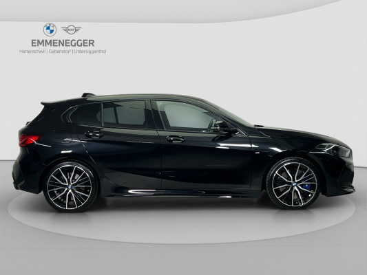 BMW M135i xDrive-image-5