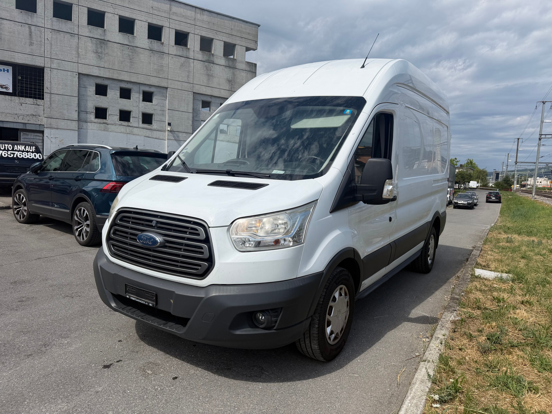 FORD Transit Van 350 L3H2 Ambiente FWD-image-0