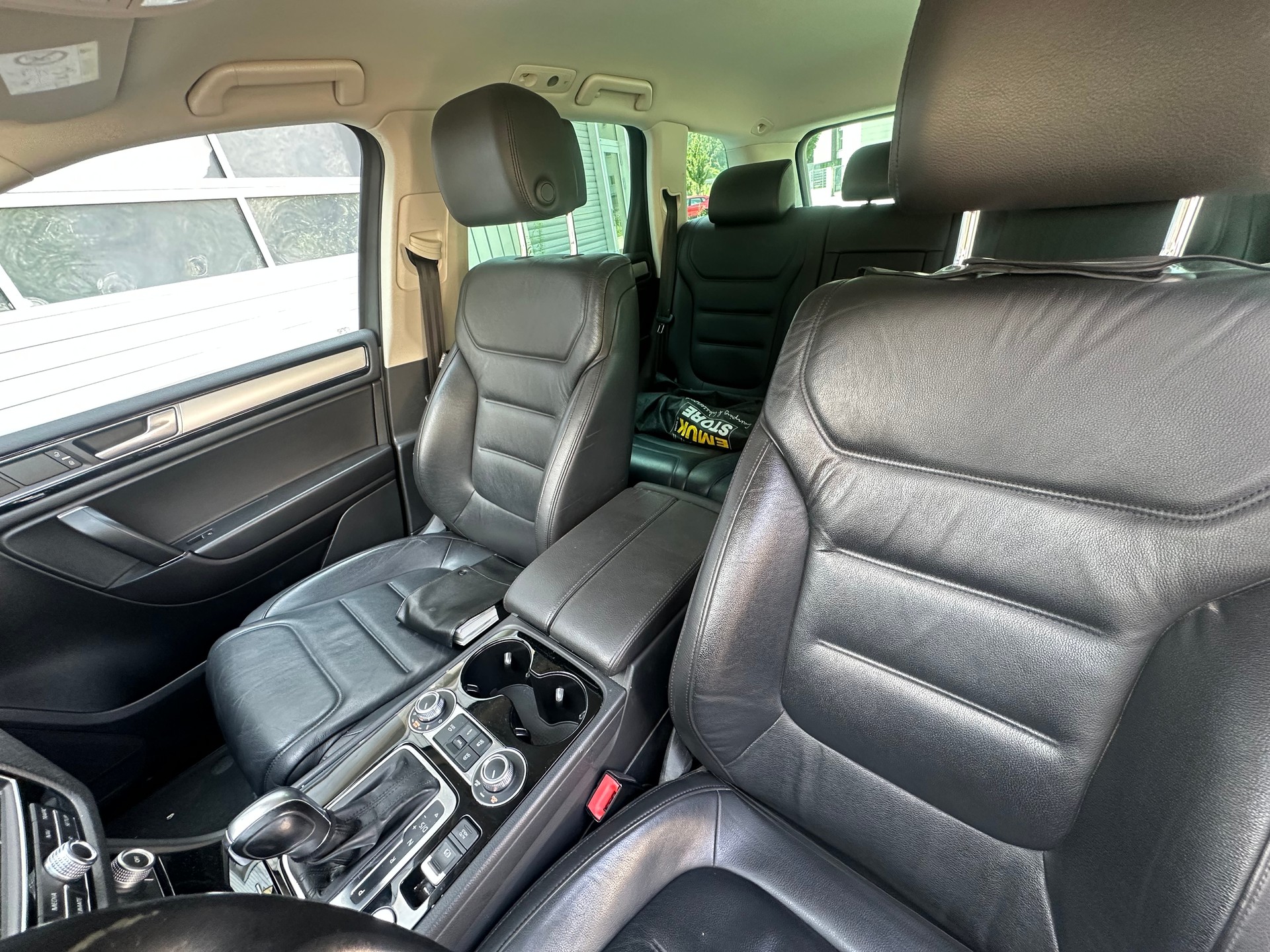 VW Touareg 3.0 TDI BMT Executive Edition Tiptronic-image-5