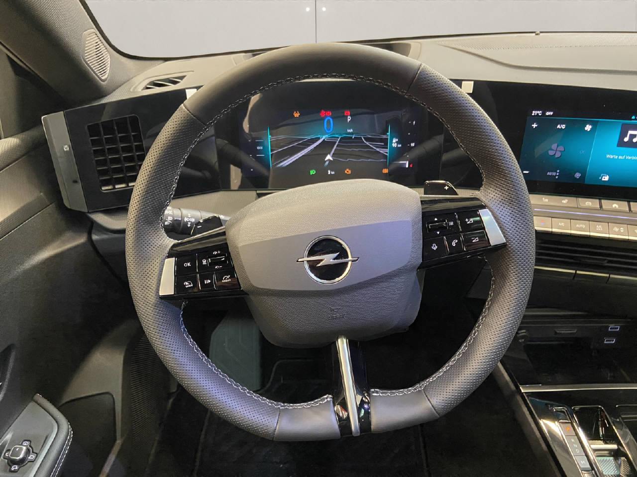 OPEL Astra 1.2 T Hybrid GS-image-6