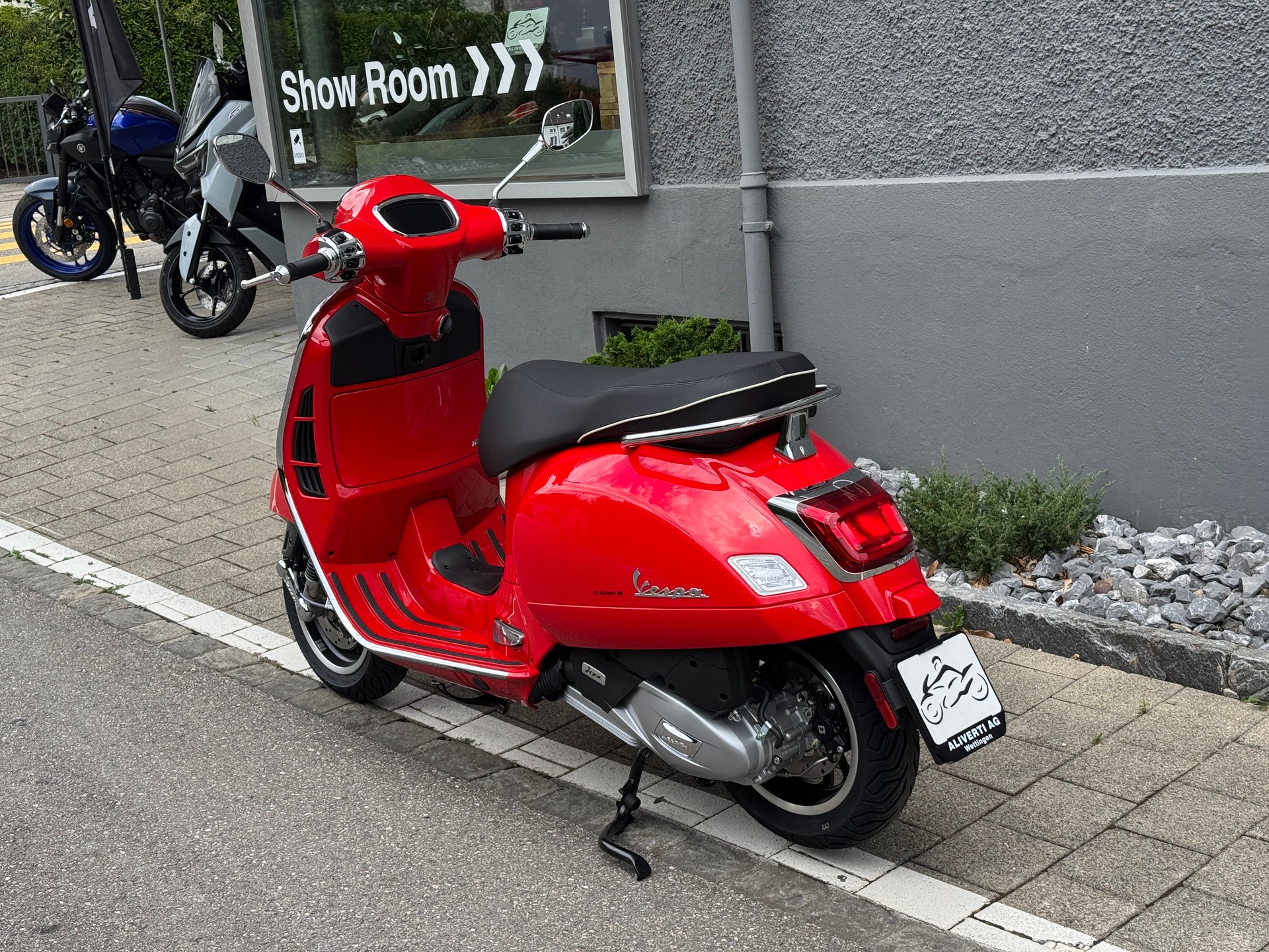 PIAGGIO Vespa GTS 125 Super RST Euro 5+-image-11