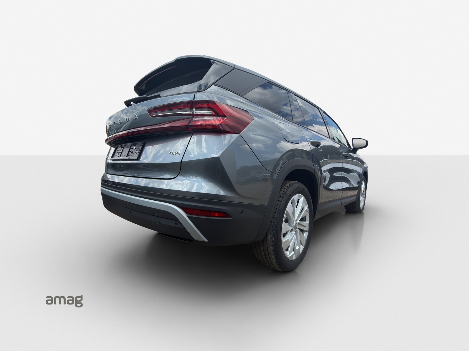 SKODA Kodiaq Dynamic 2.0TSI 204PS 7DSG4x4-image-4