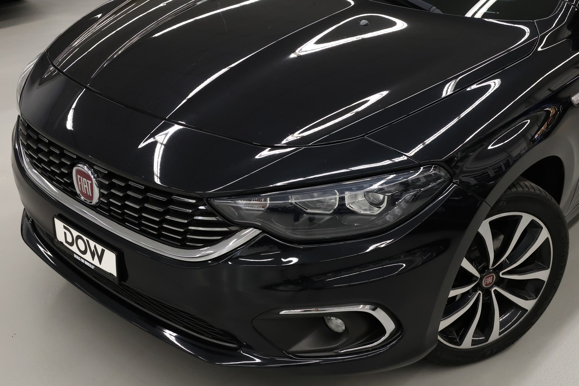 FIAT Tipo SW 1.6 JTD Lounge DCT-image-8