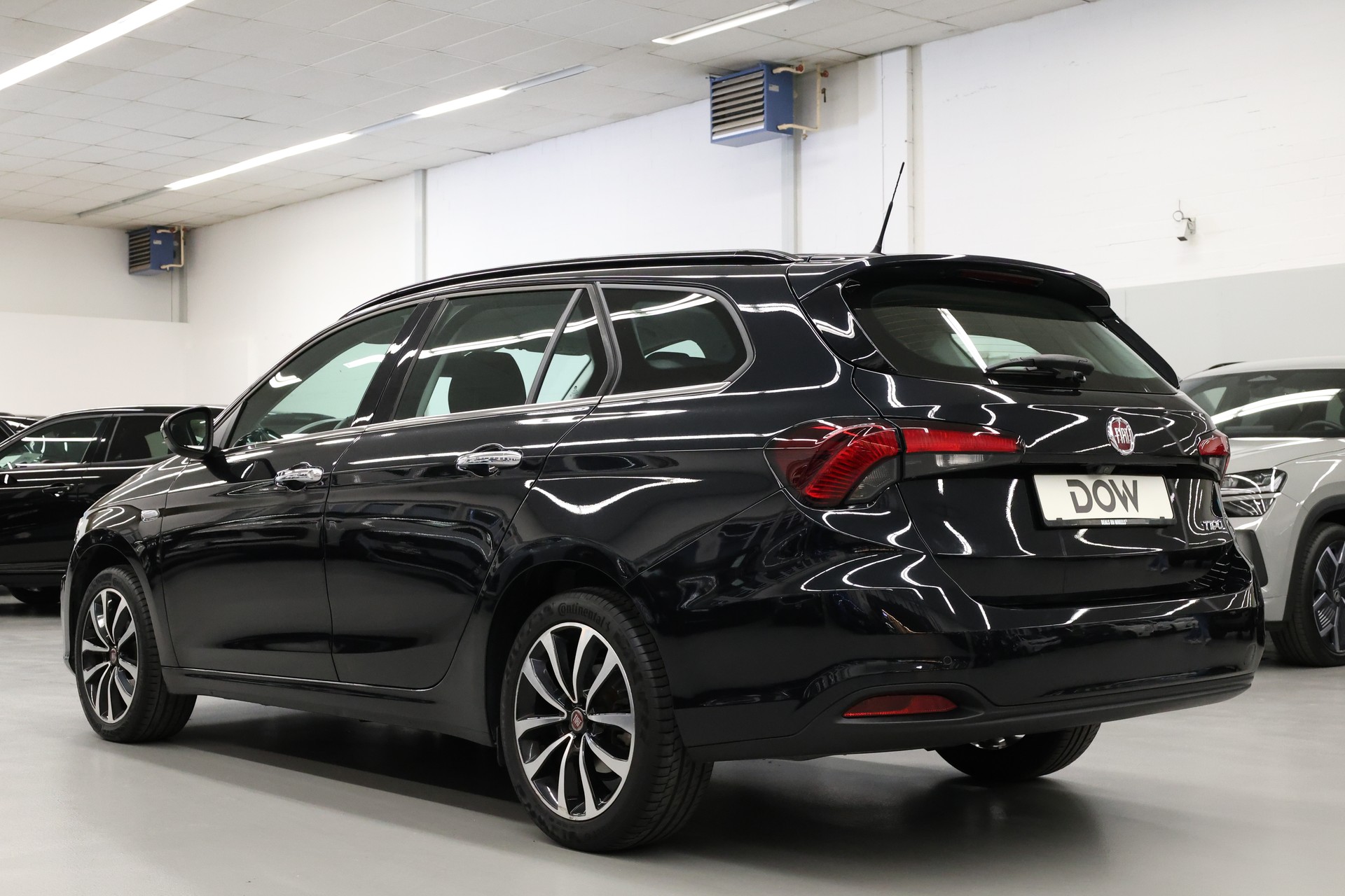 FIAT Tipo SW 1.6 JTD Lounge DCT-image-3