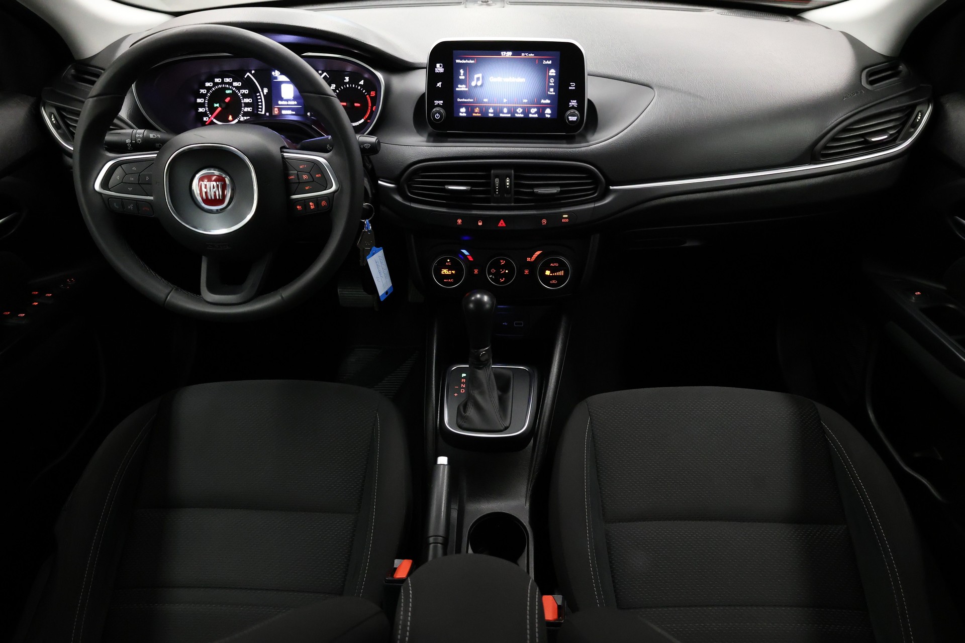 FIAT Tipo SW 1.6 JTD Lounge DCT-image-11