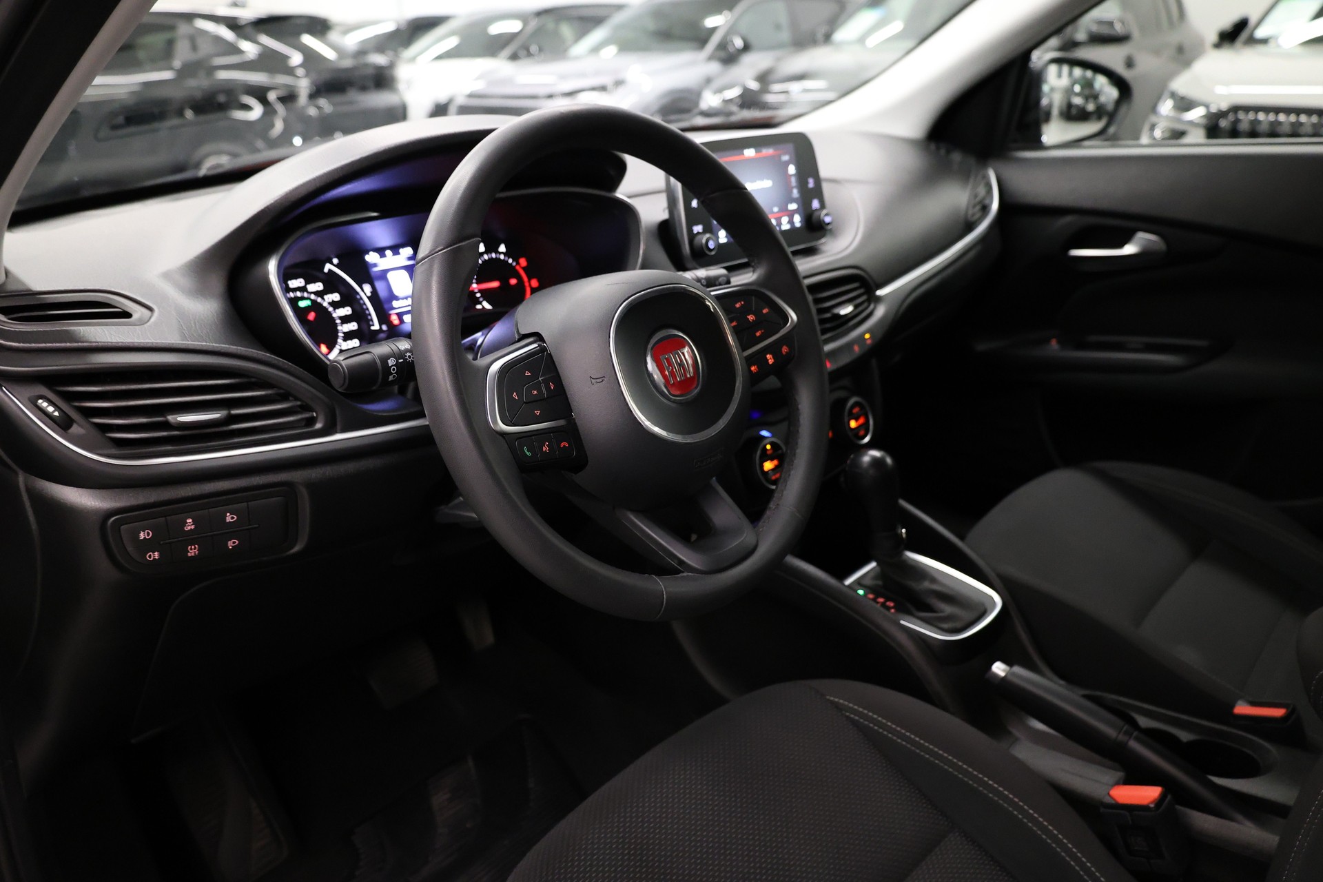 FIAT Tipo SW 1.6 JTD Lounge DCT-image-15