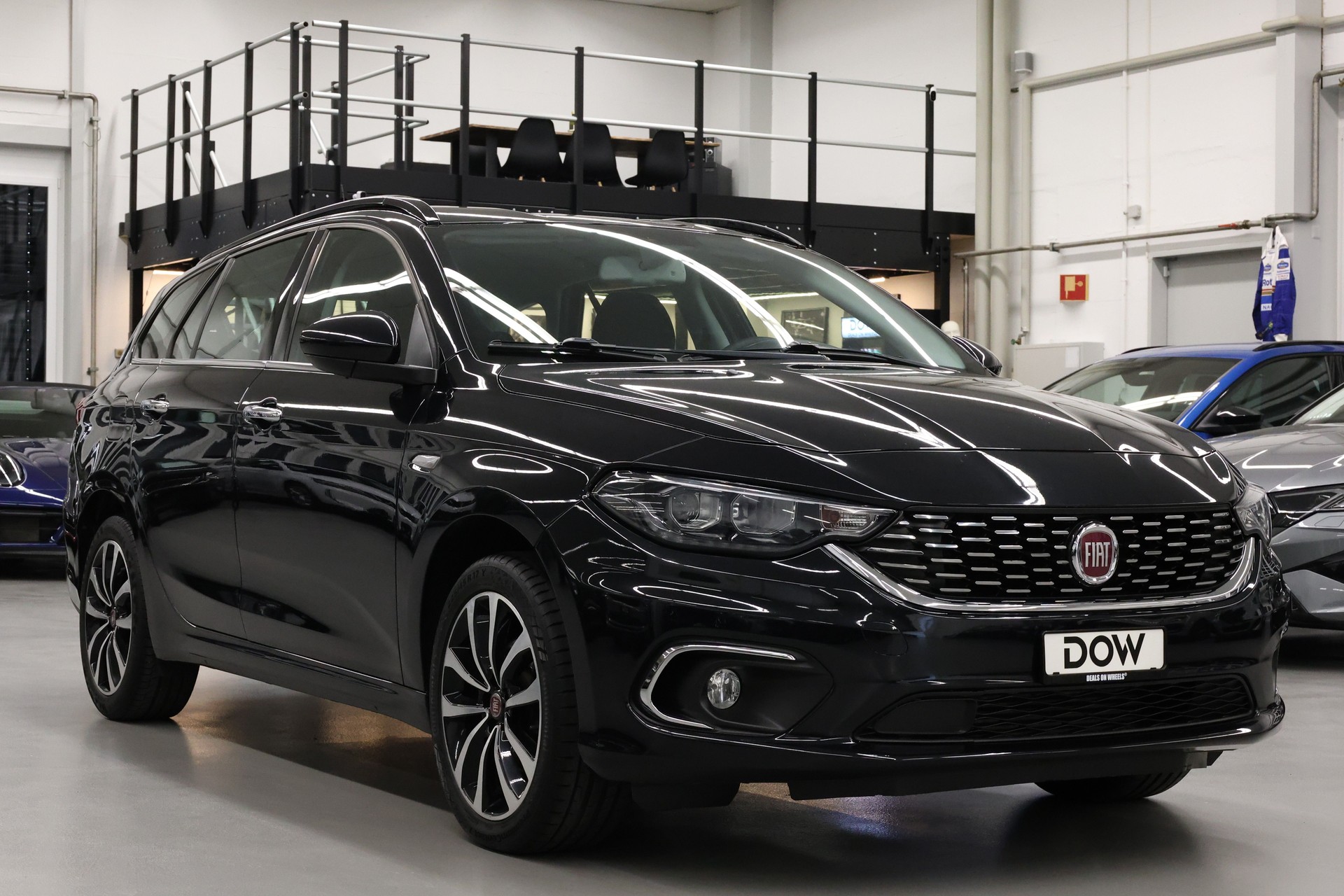 FIAT Tipo SW 1.6 JTD Lounge DCT-image-5
