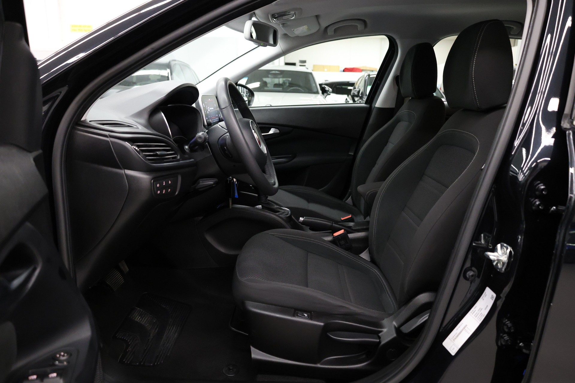 FIAT Tipo SW 1.6 JTD Lounge DCT-image-12
