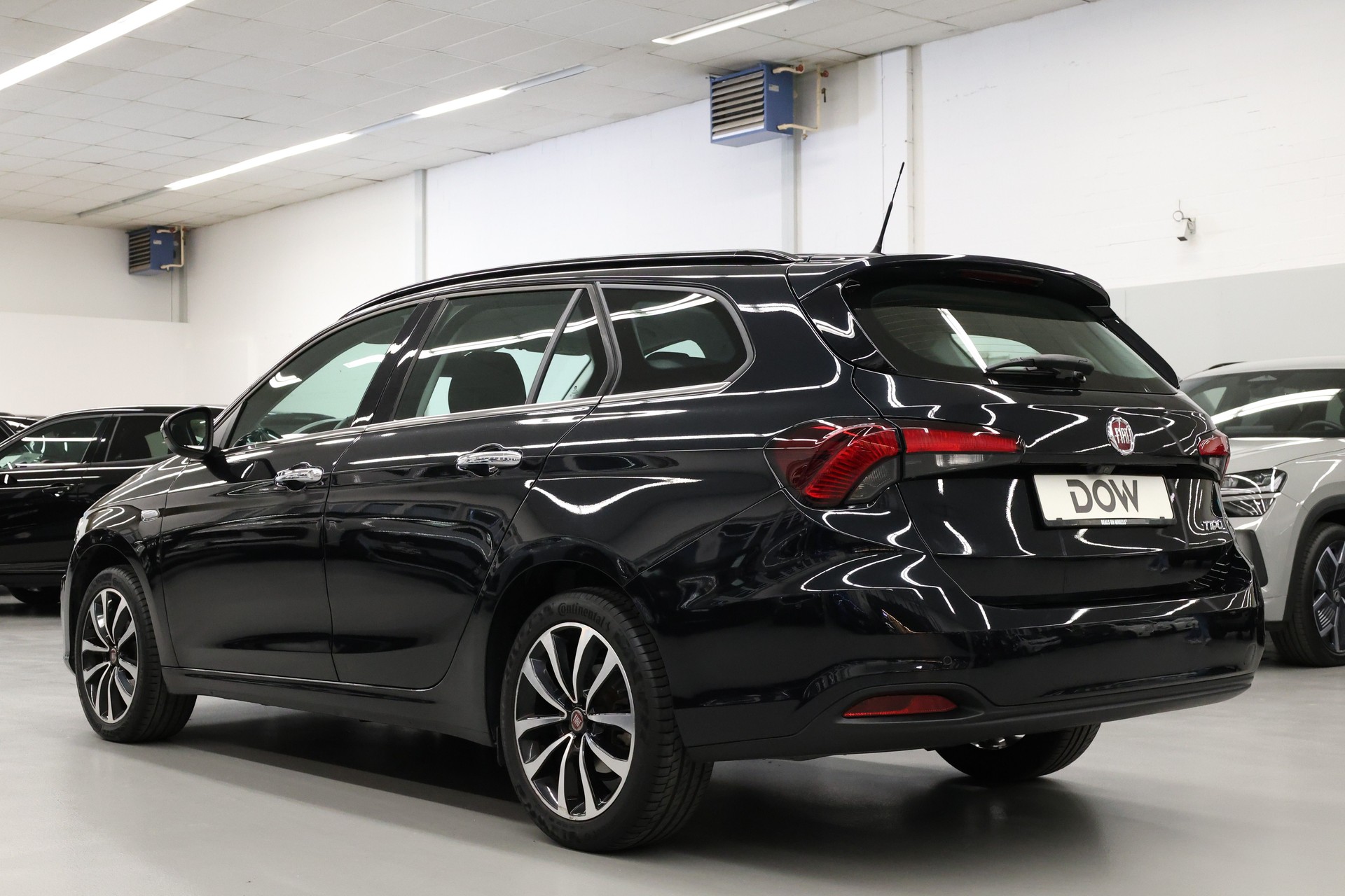 FIAT Tipo SW 1.6 JTD Lounge DCT-image-3