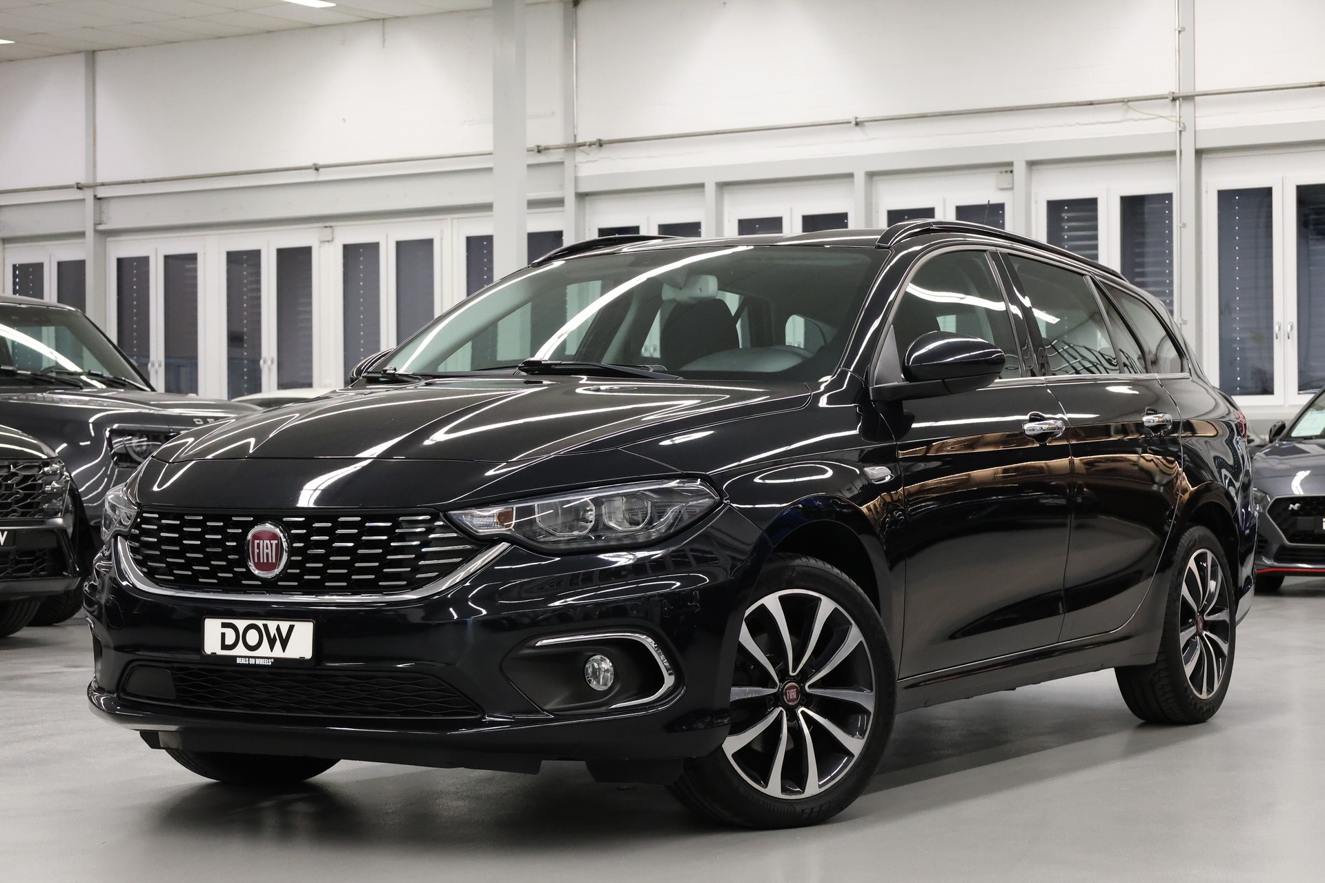 FIAT Tipo SW 1.6 JTD Lounge DCT-image-0
