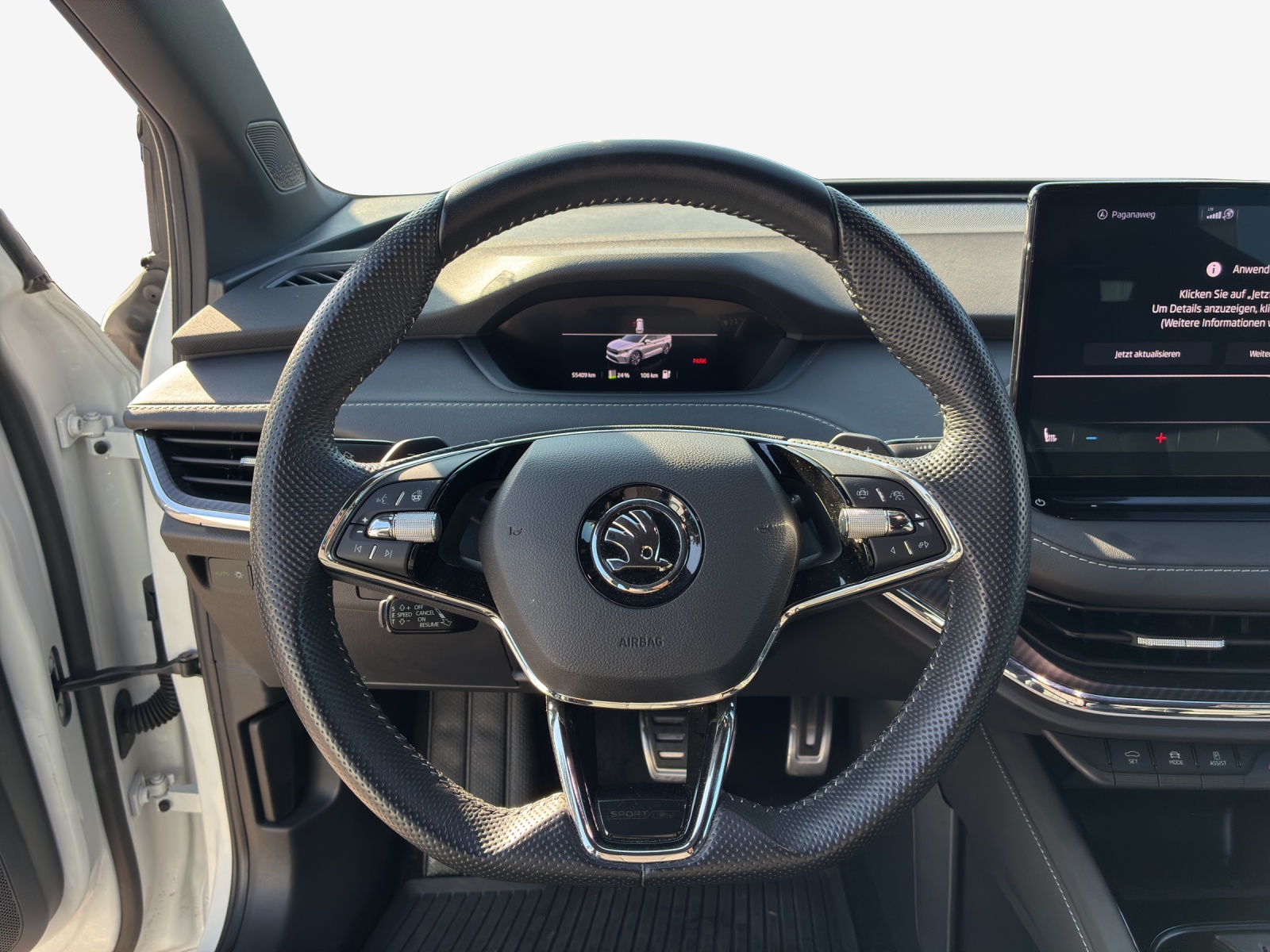 SKODA Enyaq iV 80 SportLine-image-10