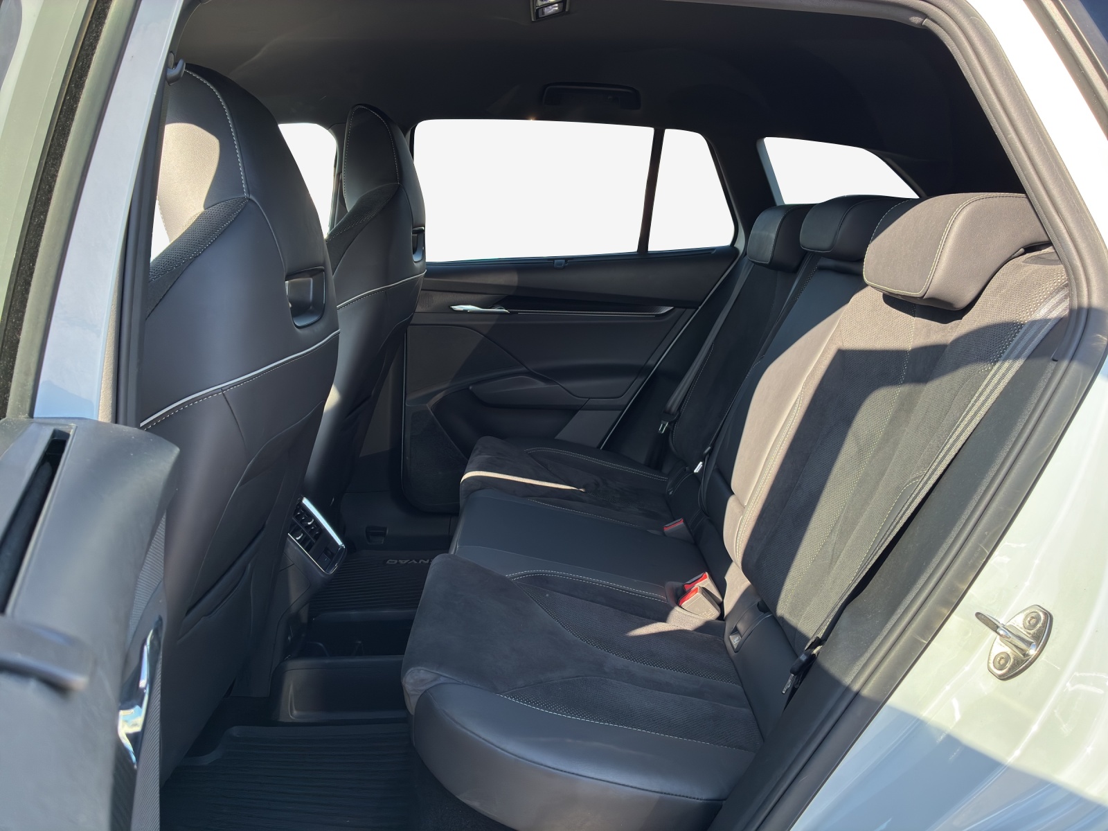 SKODA Enyaq iV 80 SportLine-image-11