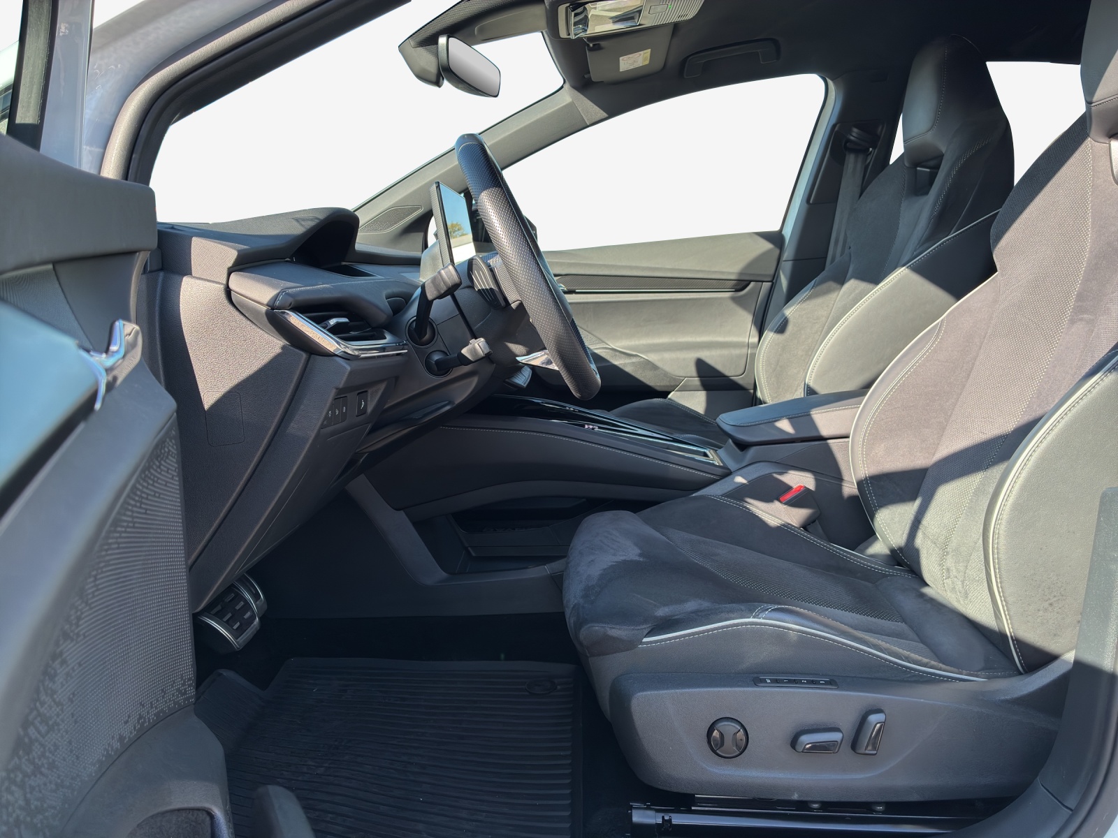 SKODA Enyaq iV 80 SportLine-image-7