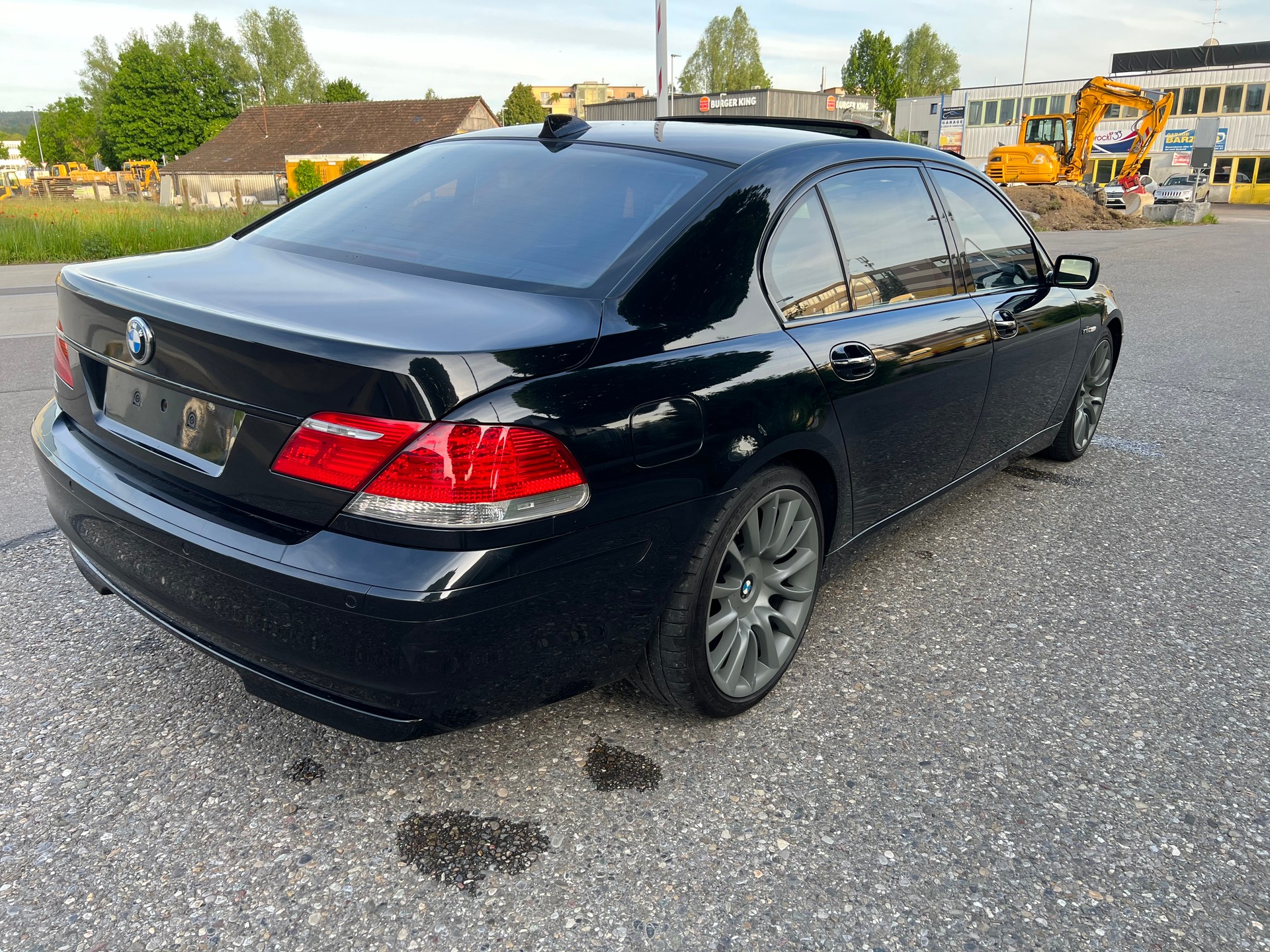 BMW 760i L-image-3