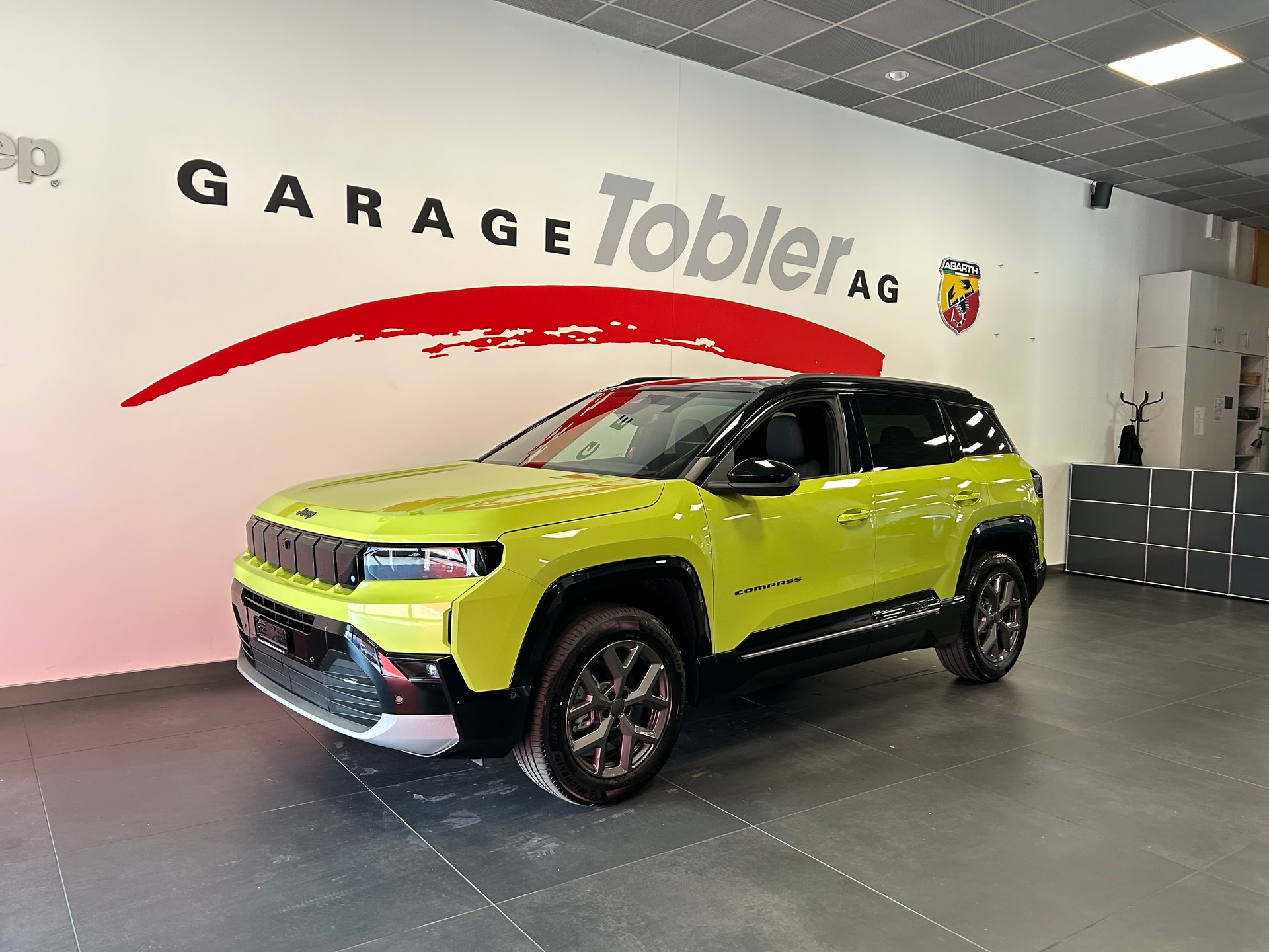 JEEP Compass 1.2 T e-Hybrid First Edition Pack Plus & SKY-image-0