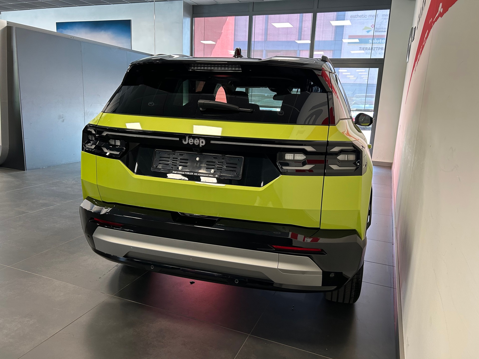 JEEP Compass 1.2 T e-Hybrid First Edition Pack Plus & SKY-image-16