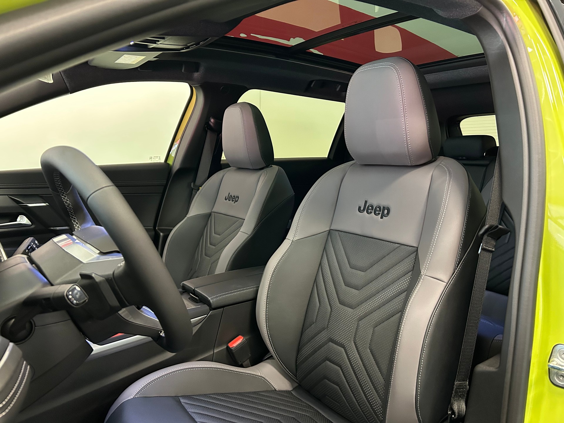 JEEP Compass 1.2 T e-Hybrid First Edition Pack Plus & SKY-image-6