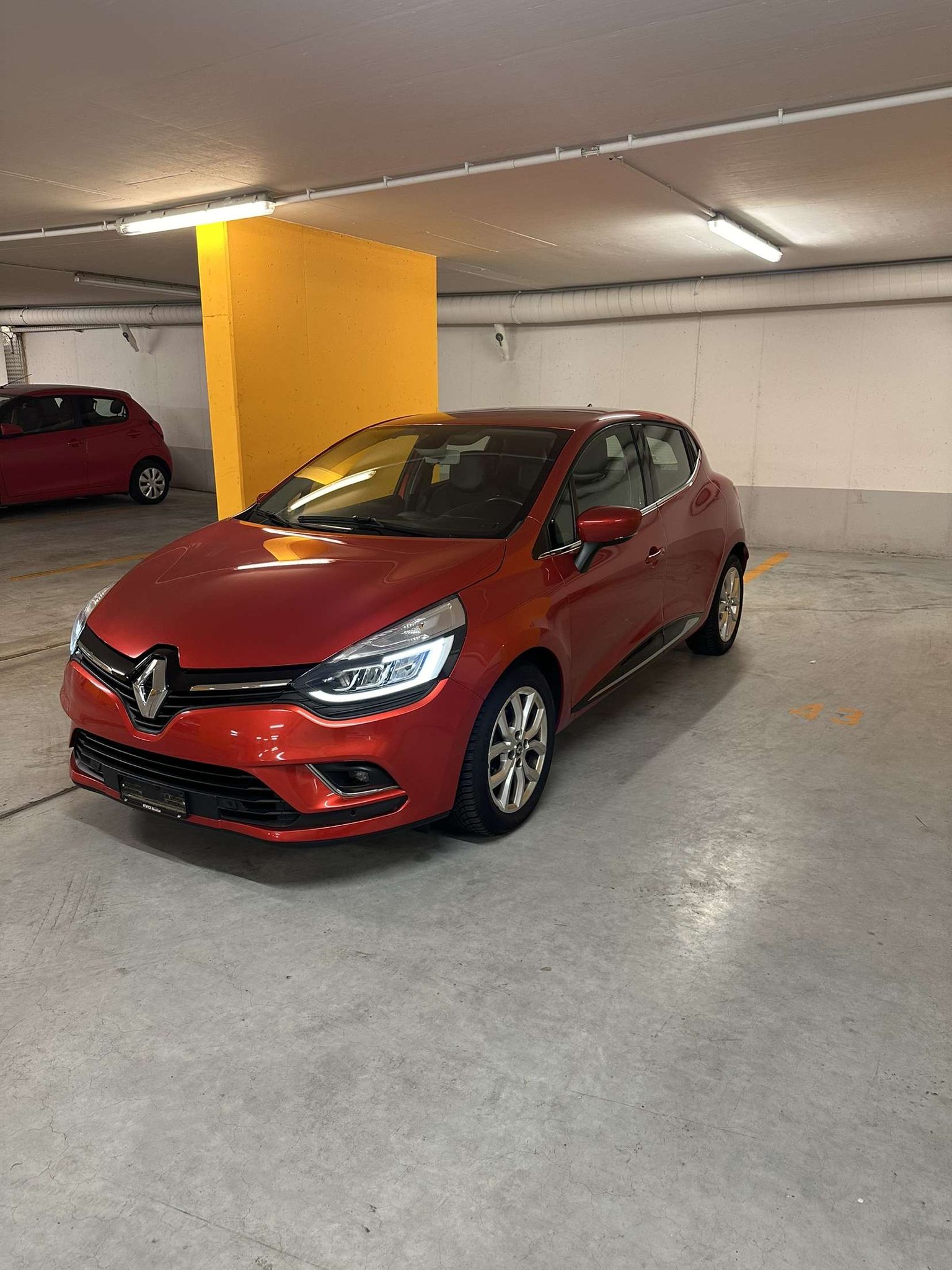 RENAULT Clio 0.9 Intens-image-4