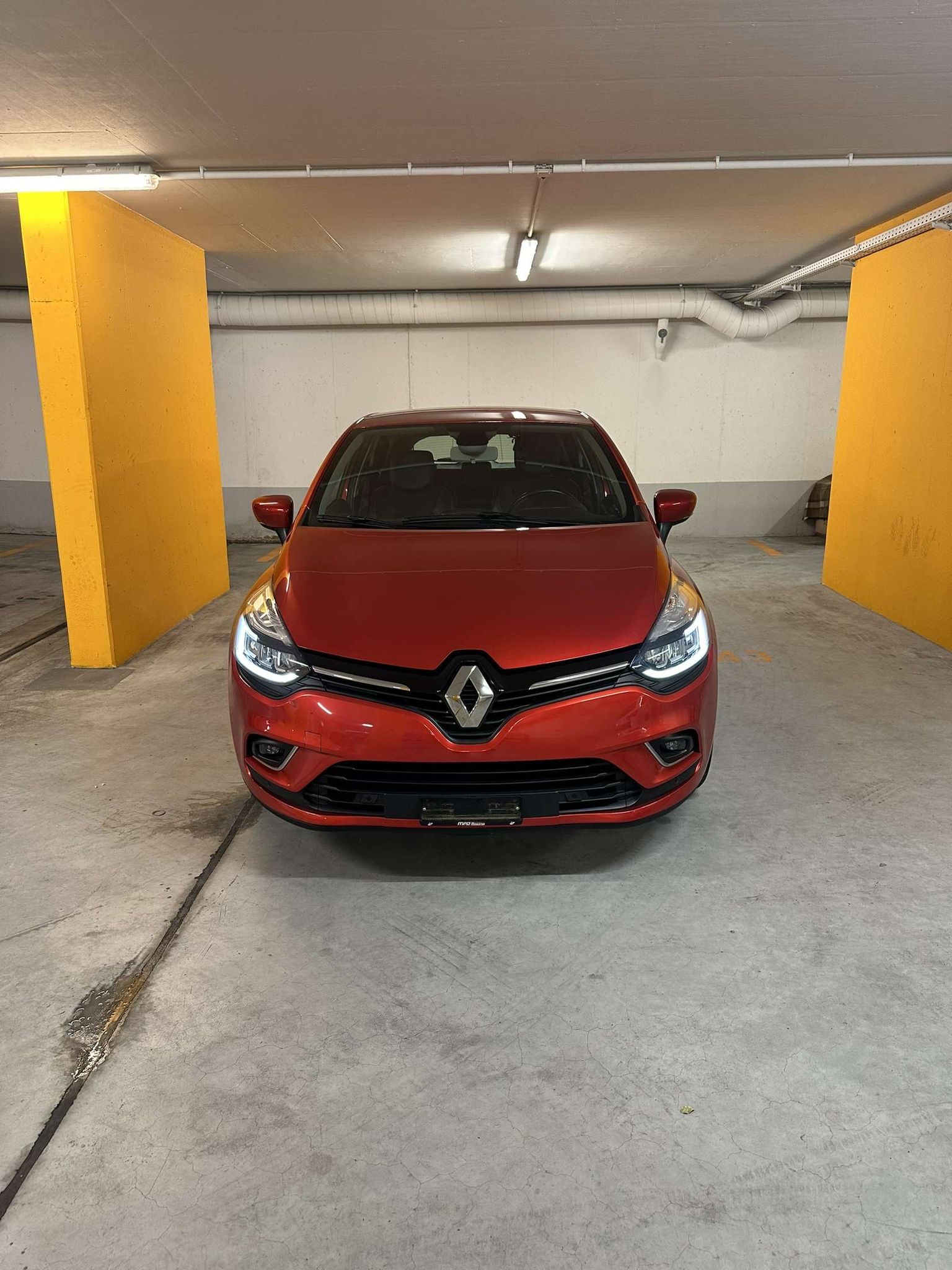 RENAULT Clio 0.9 Intens-image-0
