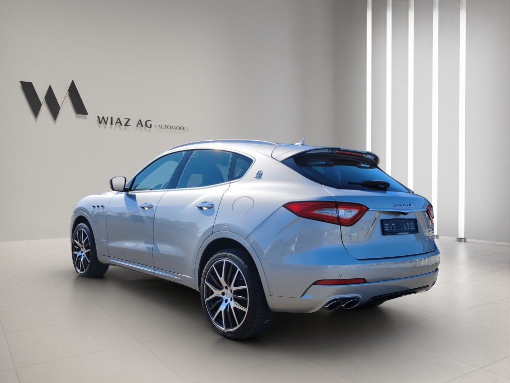 MASERATI Levante 3.0 V6 GranSport-image-12