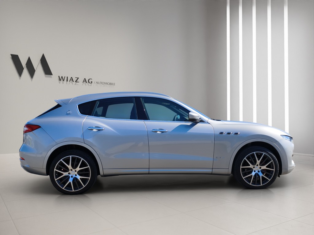 MASERATI Levante 3.0 V6 GranSport-image-10