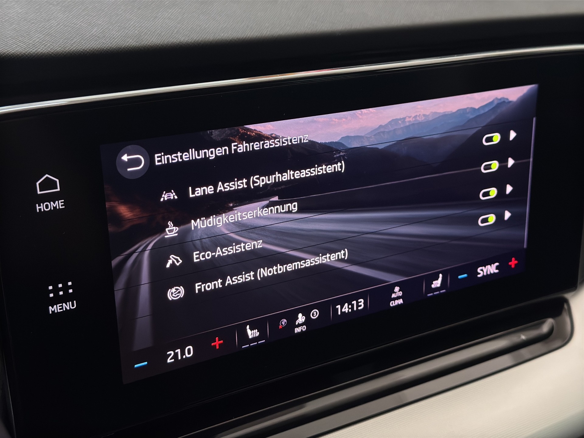 SKODA Octavia Combi 1.5 TSI mHEV DSG Ambition-image-19