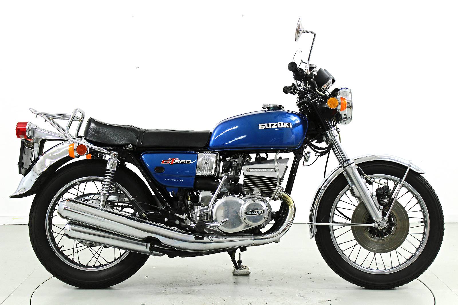 SUZUKI GT-showroom-element-3
