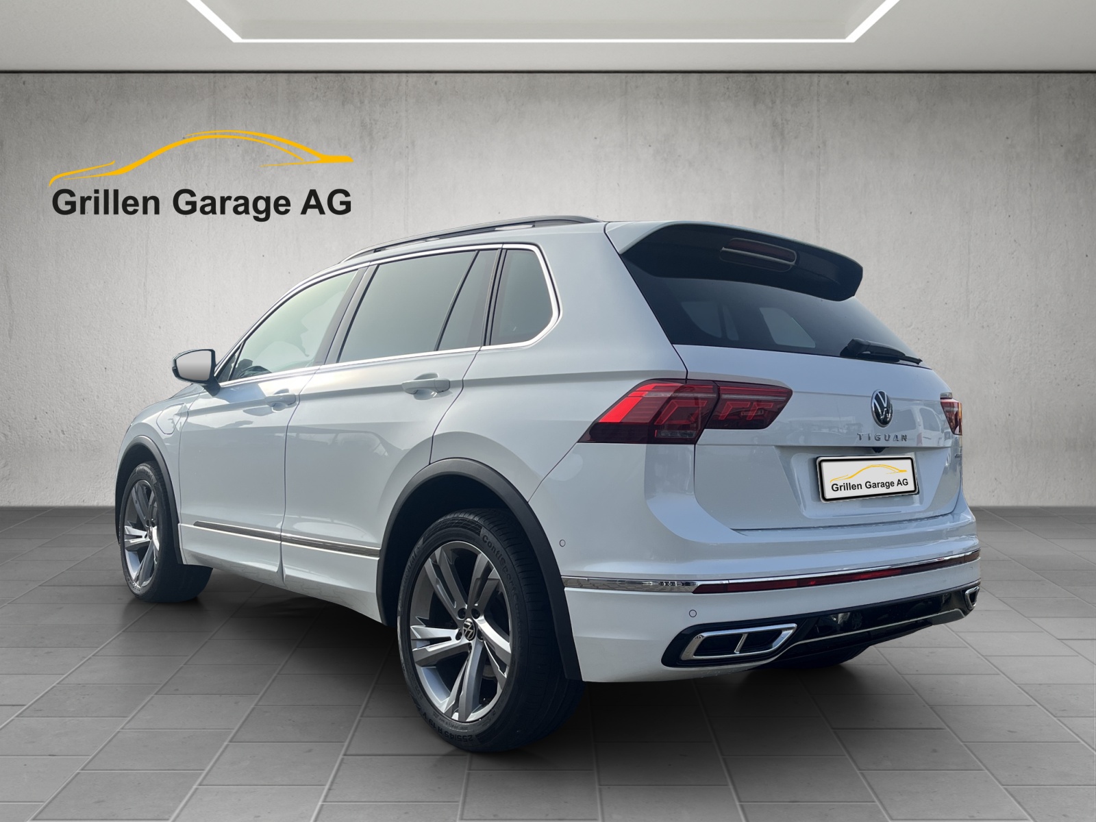 VW Tiguan 2.0 TSI R DSG-image-2