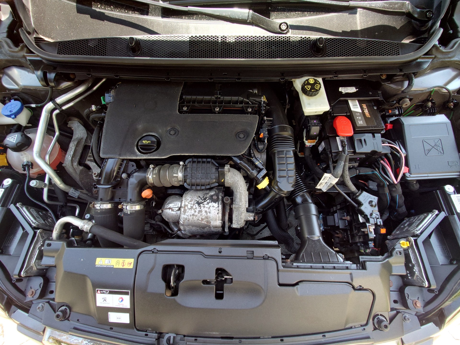 PEUGEOT 1.6 BlueHDi Allure-image-4