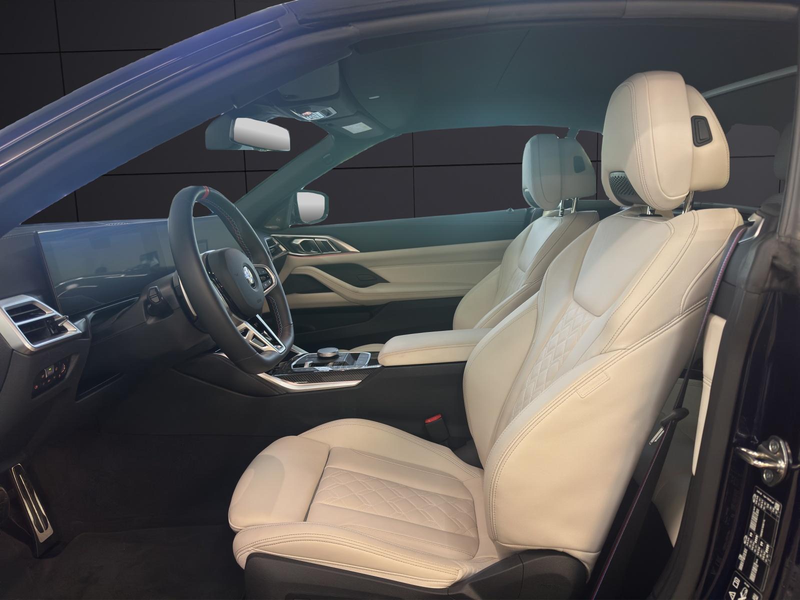 BMW M440i xDrive Cabrio-image-10