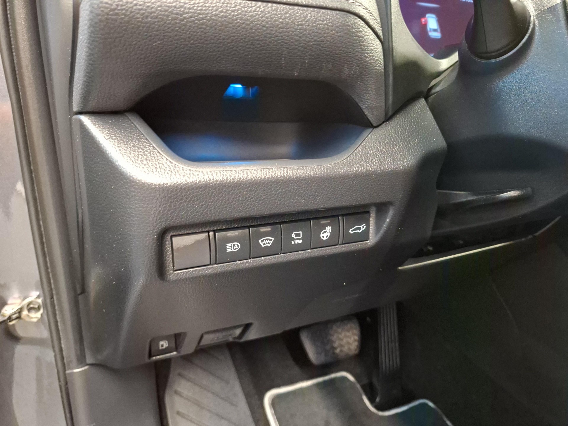 TOYOTA RAV4 2.5 HEV Premium-image-14